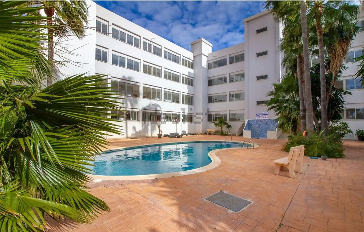 Außenansicht von Wohnung zur Miete in Calpe / Calp mit Abstellraum, Möbliert und Waschmaschine