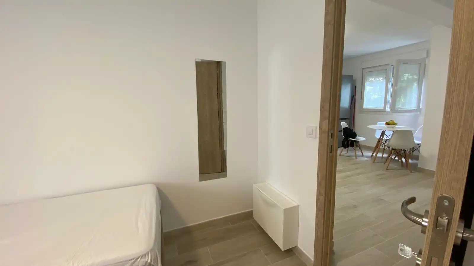 Habitación de Piso para compartir en Sevilla con Aire acondicionado, Calefacción y Parquet