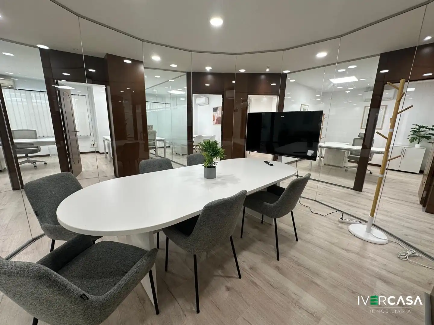 Büro zur Miete in Granada mit Klimaanlage und Heizung