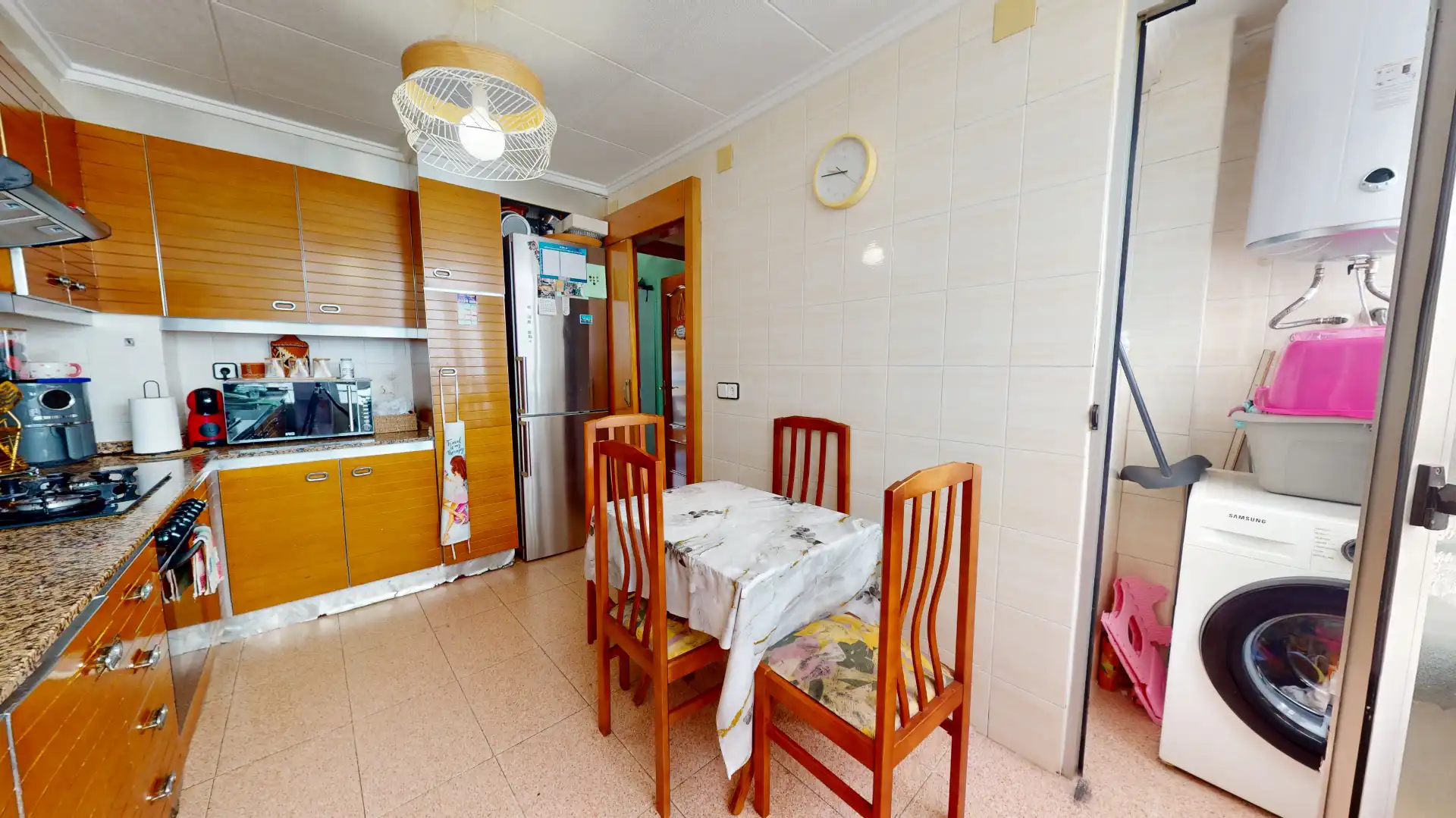 Kitchen of Flat for sale in Elda  with Air Conditioner, Furnished and Oven