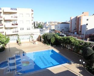 Piscina de Apartament de lloguer en Orihuela amb Piscina i Balcó