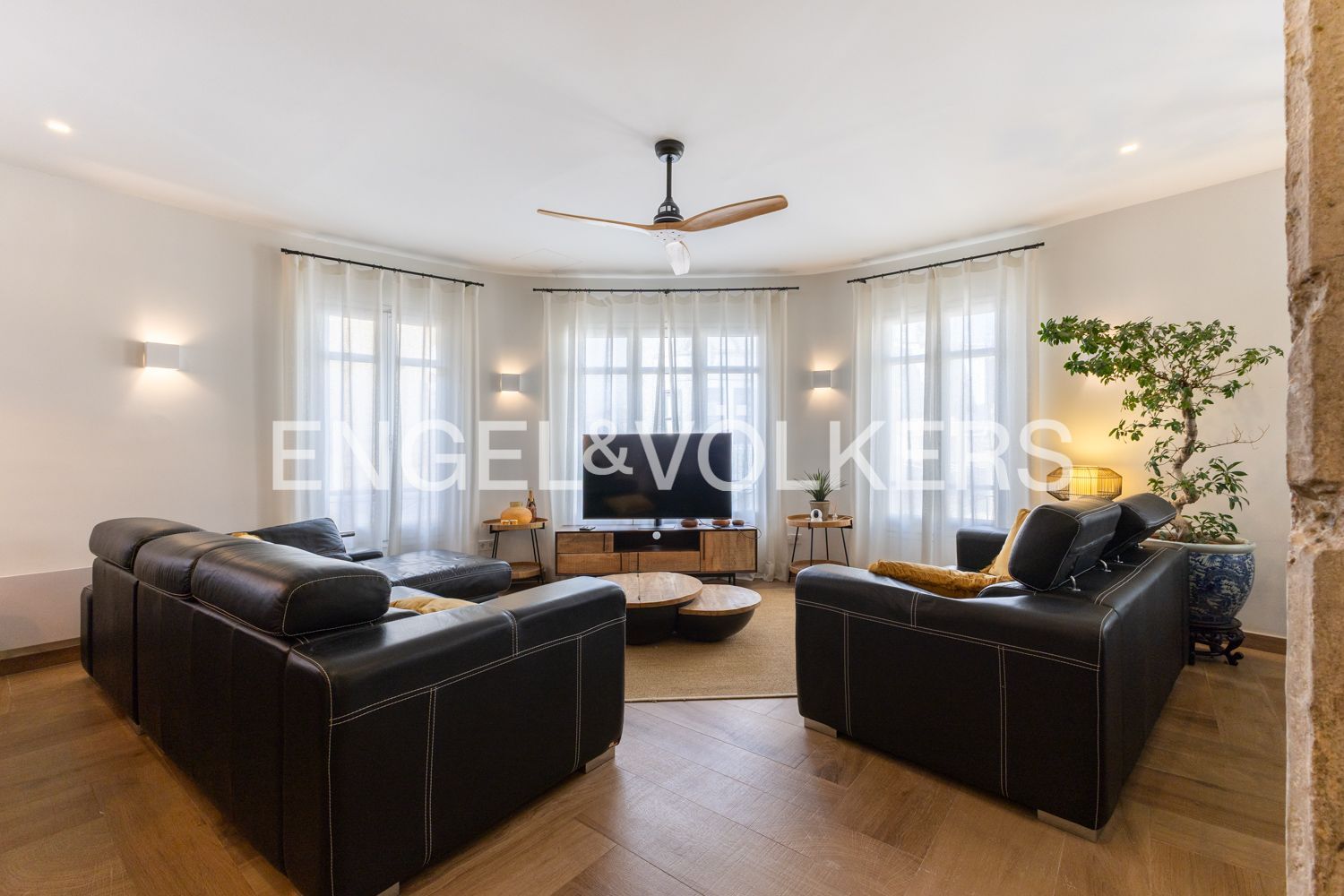 Sala de estar de Apartamento de alquiler en  Valencia Capital con Aire acondicionado, Calefacción y Amueblado