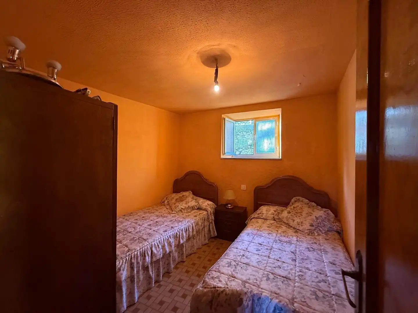 Schlafzimmer von Country house zum Verkauf in Teverga mit Möbliert