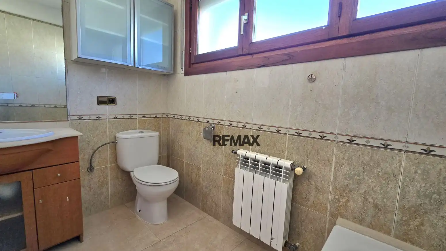 Detached house with garden for sale in Calle CL ISAAC ALBENIZ, imagen 11