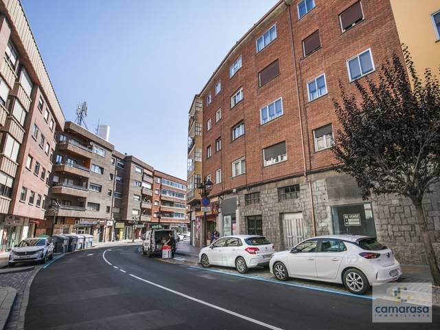 Piso en Venta en Avenida Portugal, 18 en Centro
