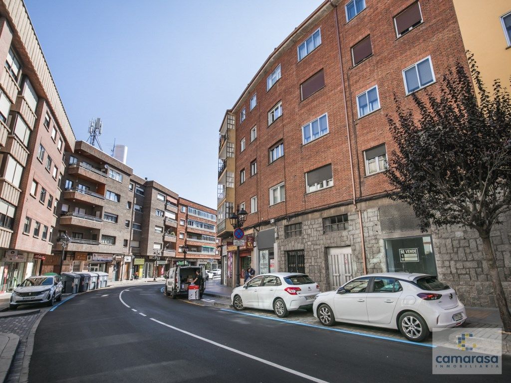 Außenansicht von Wohnung zum verkauf in Ávila Capital mit Heizung