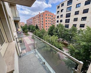 Vista exterior de Pis de lloguer en Salamanca Capital amb Calefacció, Moblat i Balcó