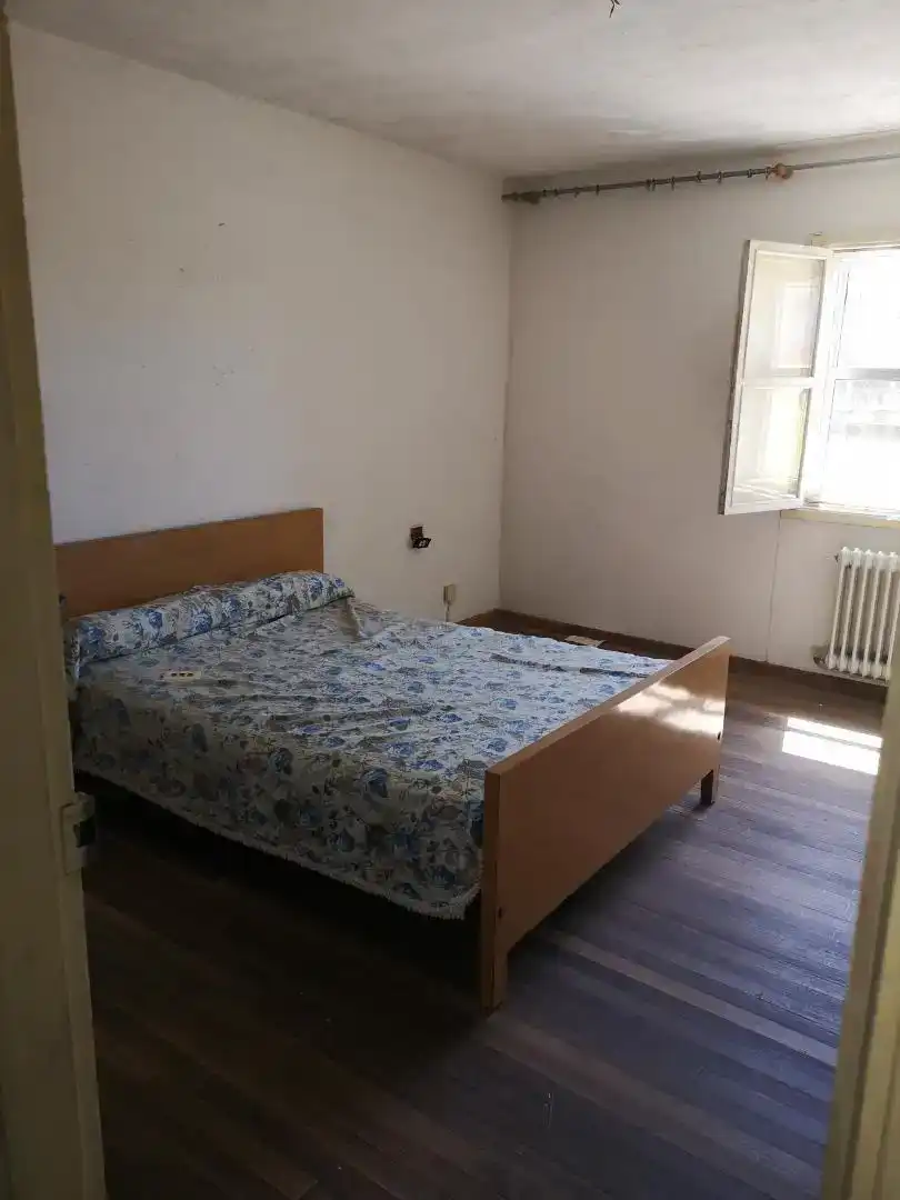Dormitori de Casa adosada en venda en Agolada amb Jardí privat i Traster