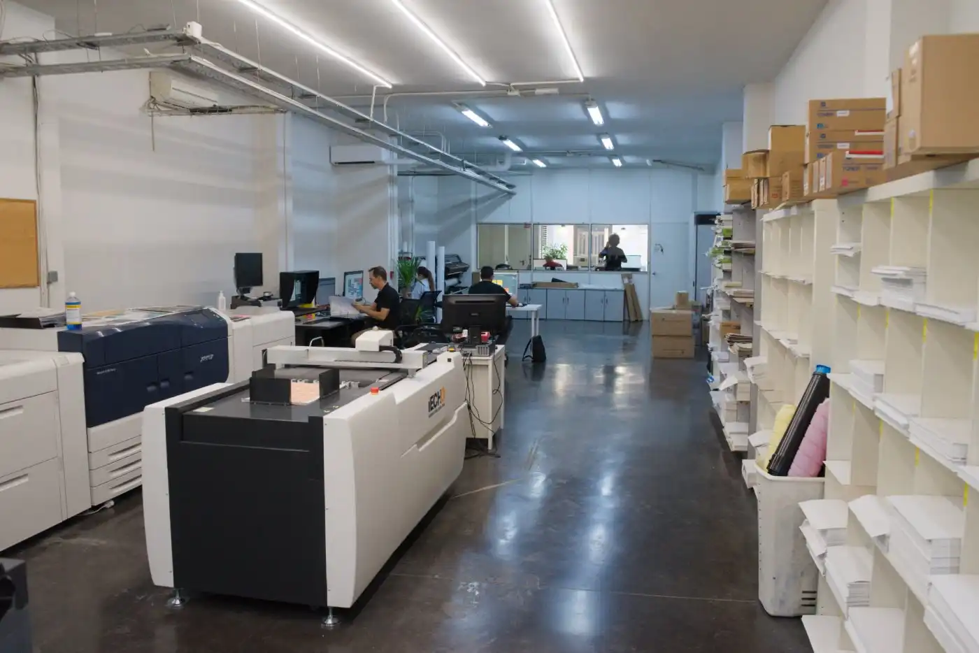 Local en venta en Torrent con Aire acondicionado