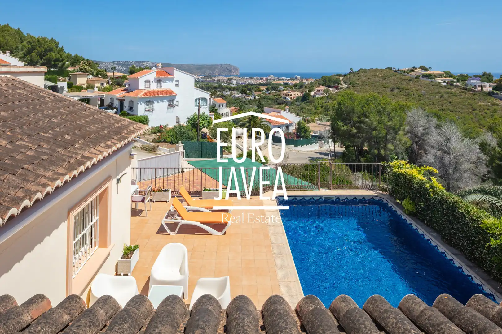Casa amb terrassa en venda a Cap Martí - El Tossalet - Pinomar