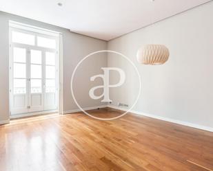 Sala d'estar de Pis de lloguer en  Valencia Capital amb Aire condicionat, Calefacció i Terrassa