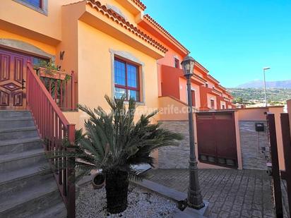 Exterior view of Single-family semi-detached for sale in La Orotava  with Terrace