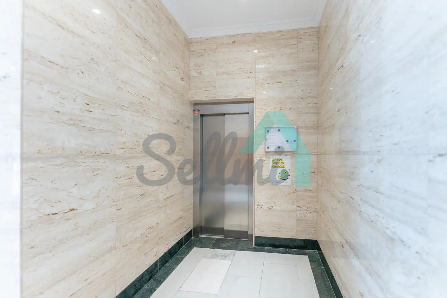 Flat for rent in Oviedo   with Heating, Parquet flooring and Furnished