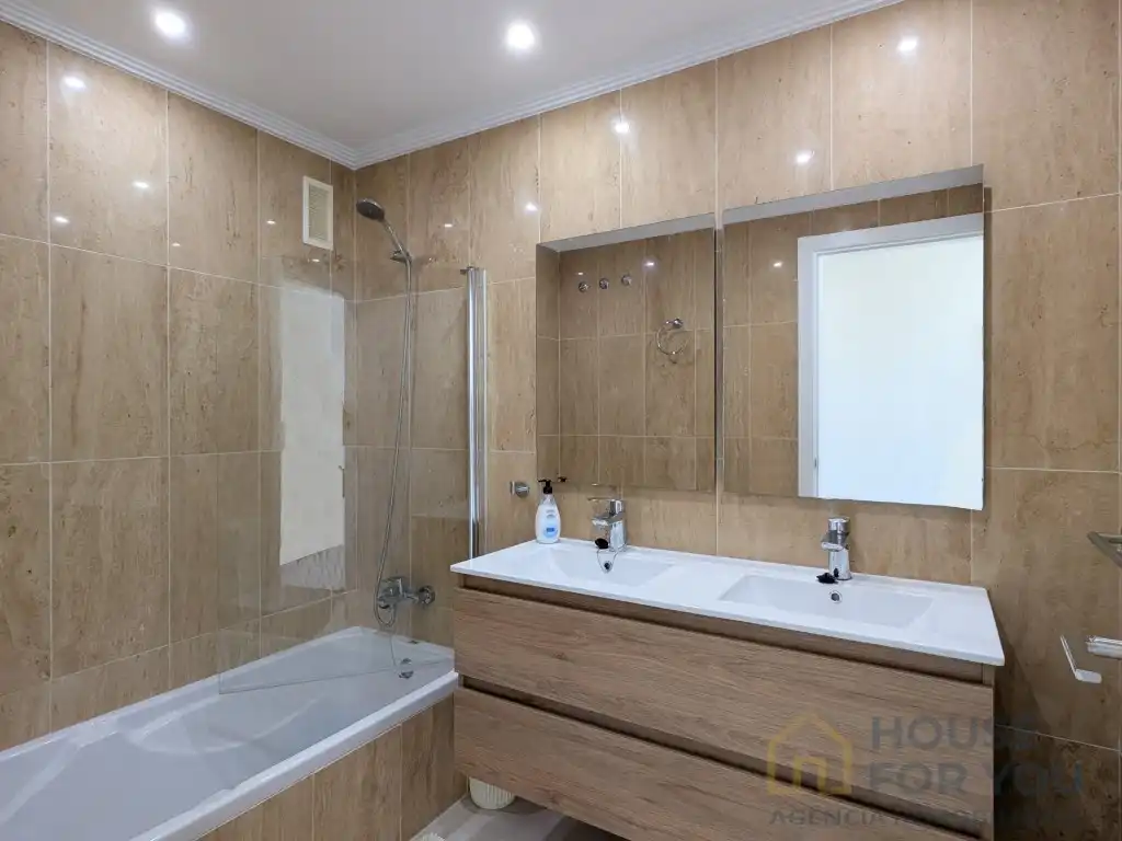 Apartament amb ascensor en venda a Calle Infanta Cristina, imagen 20