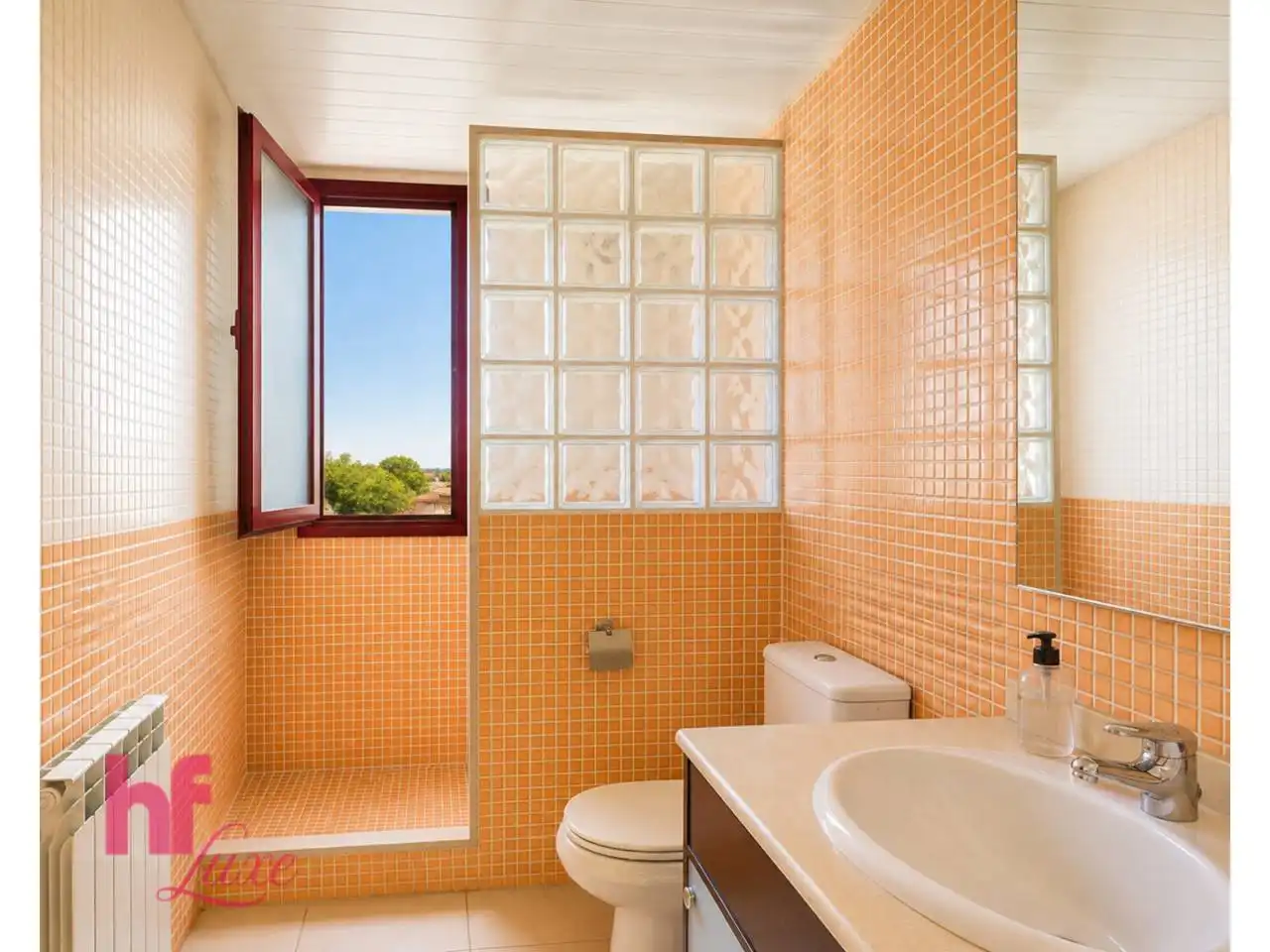 Baño de Casa adosada en venta en Lliçà de Vall con Aire acondicionado, Calefacción y Jardín privado