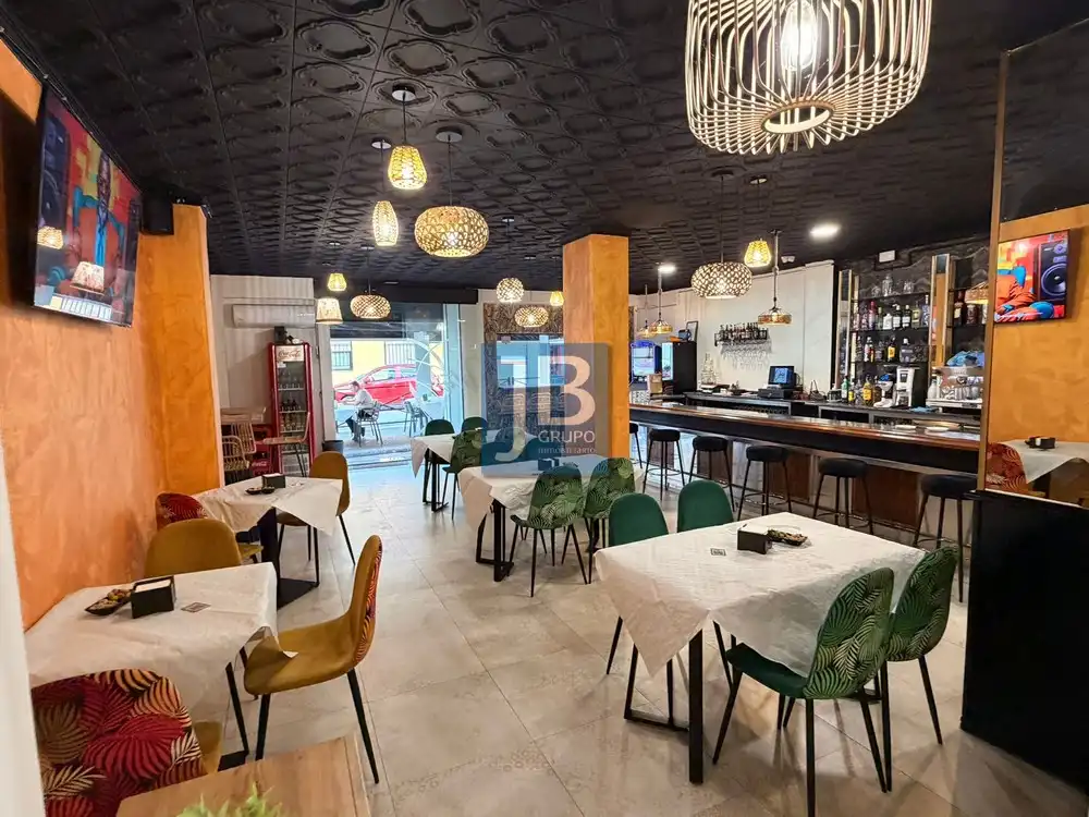 Business premises for transfer in Carrer Pintor Perales, imagen 3