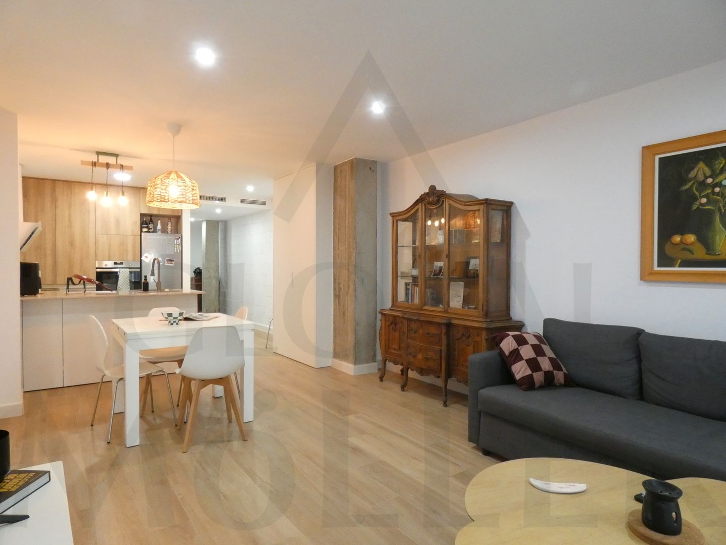 Living room of Apartment to rent in Cartagena  with Air Conditioner, Heating and Furnished