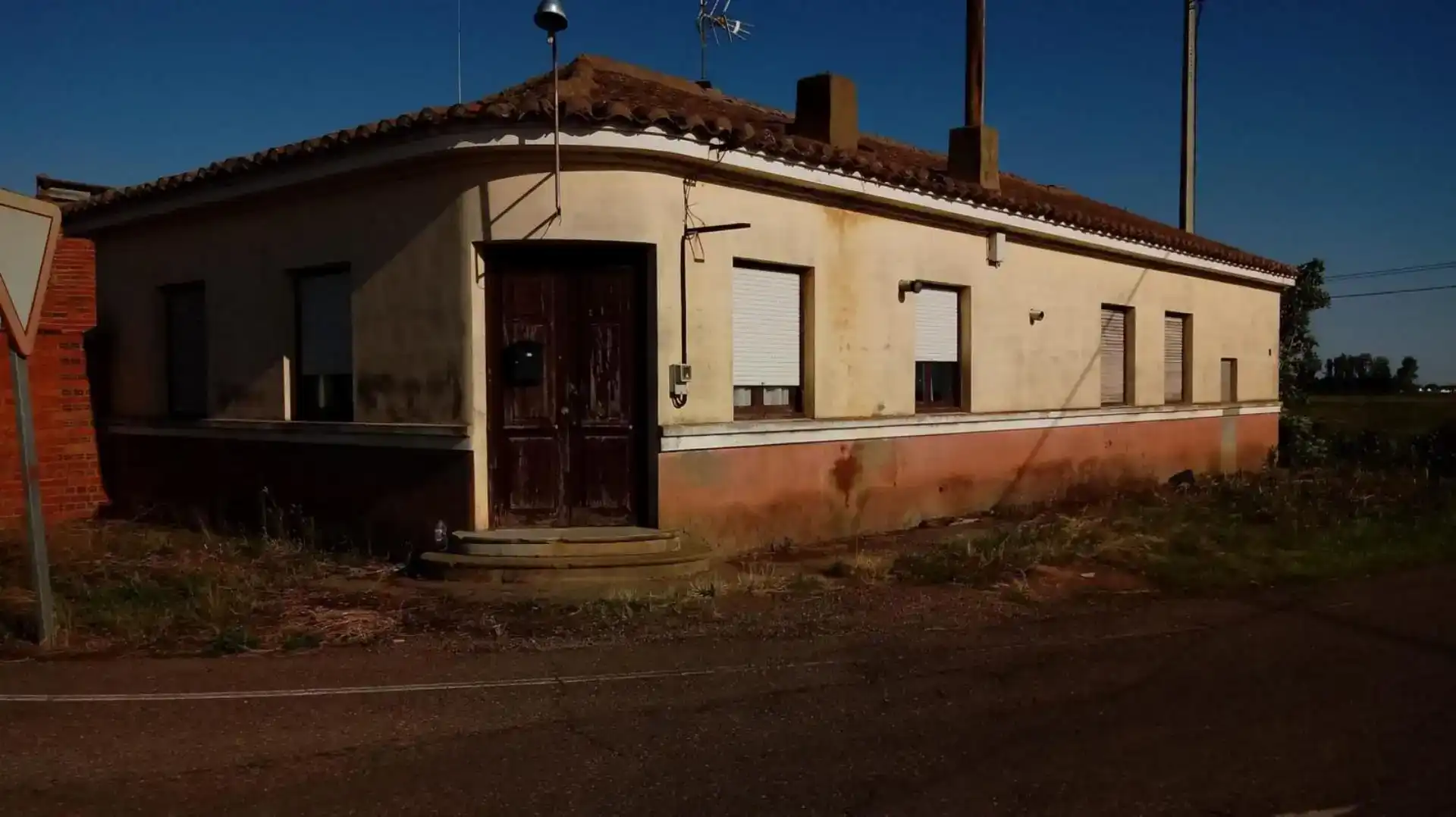 Vista exterior de Casa o xalet en venda en San Cristóbal de la Polantera