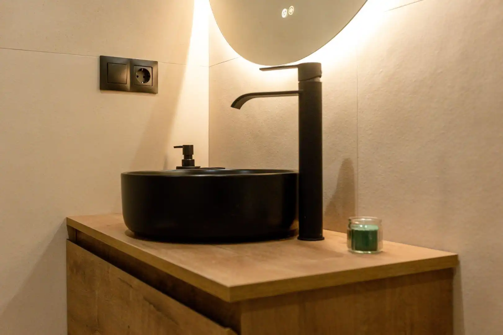 Bany de Loft en venda en Granada amb Aire condicionat, Moblat i Alarma