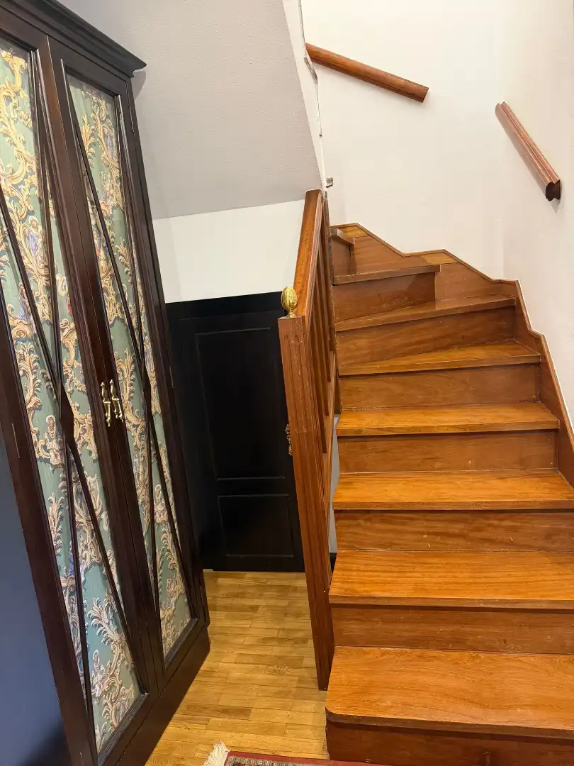 Dúplex en venda en Oviedo  amb Calefacció, Parquet i Moblat
