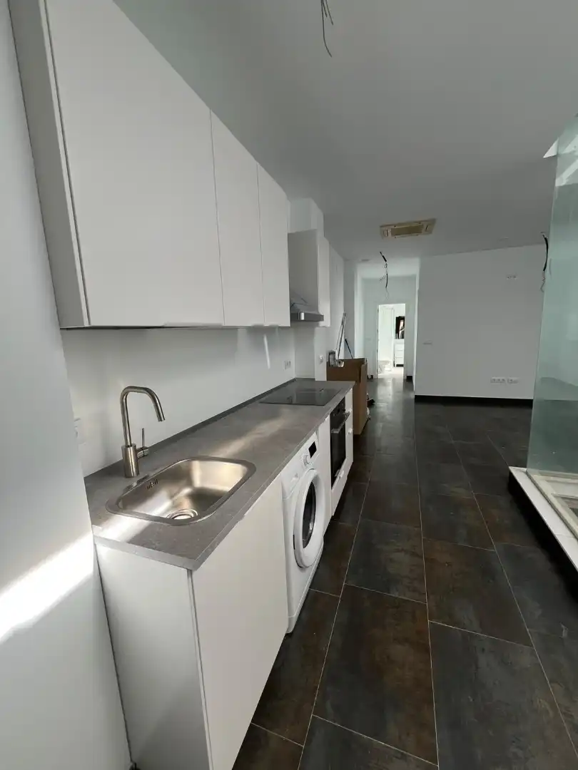 Appartamento con terrazza in affitto a Centro - Doña Mercedes, imagen 4