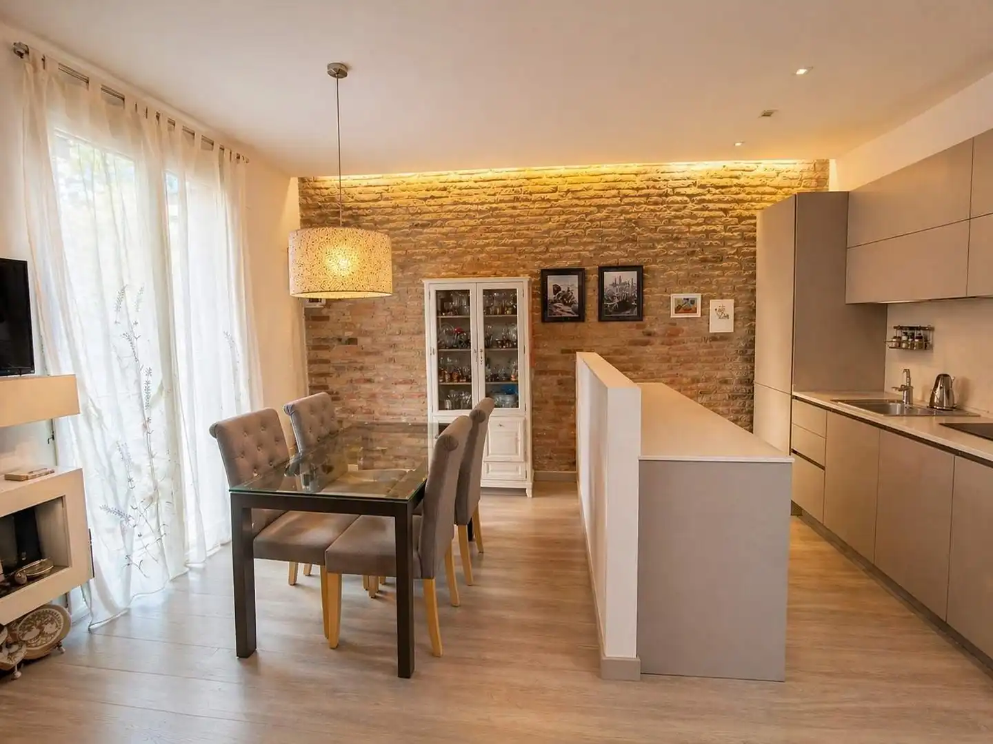 Flat with terrace for sale in Les Corts, imagen 3