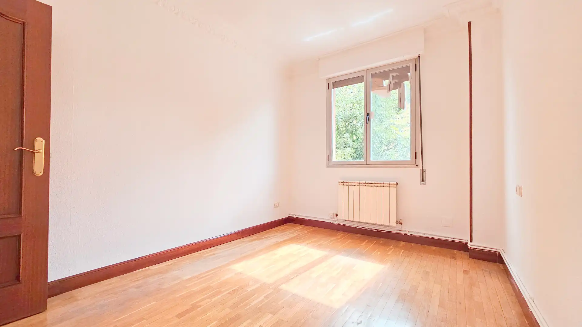 Habitación de Piso en venta en Vitoria - Gasteiz con Calefacción, Parquet y Trastero