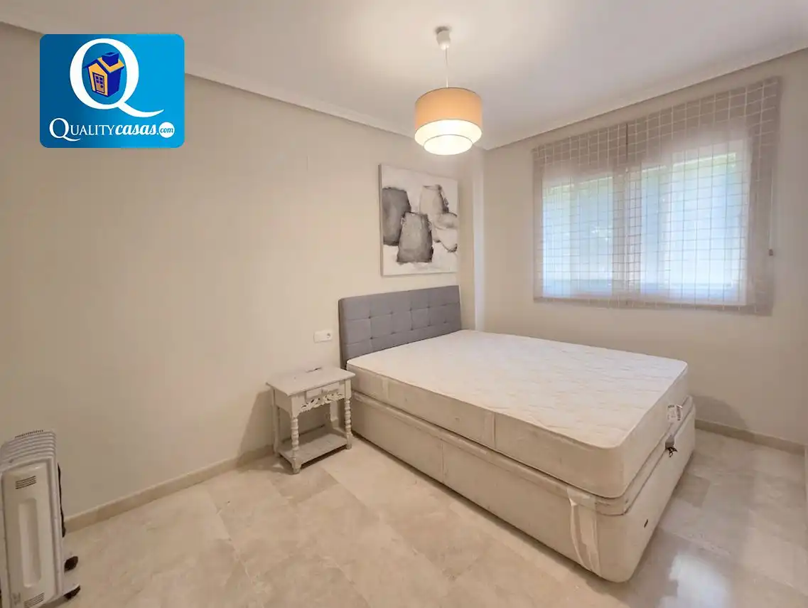 Habitación de Apartamento en venta en El Campello con Aire acondicionado, Calefacción y Trastero