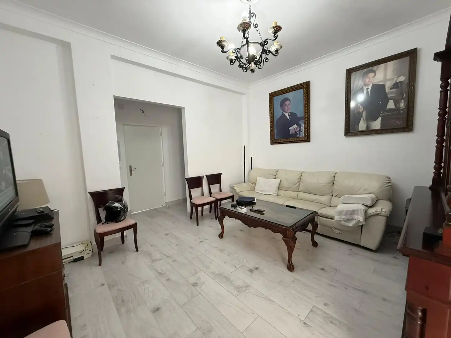 Wohnzimmer von Gebäude zum Verkauf in Utrera
