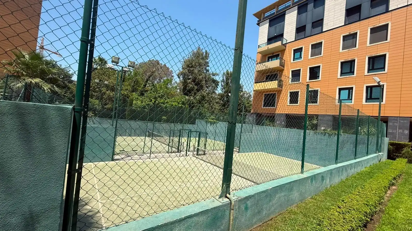 Aparcament de Pis en venda en Sevilla amb Aire condicionat, Calefacció i Traster