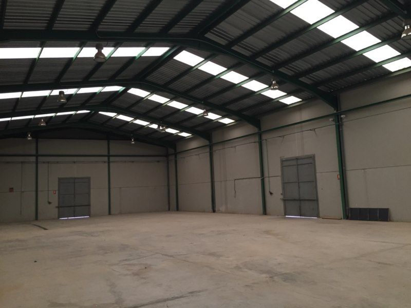 Industrial buildings to rent in Daimús