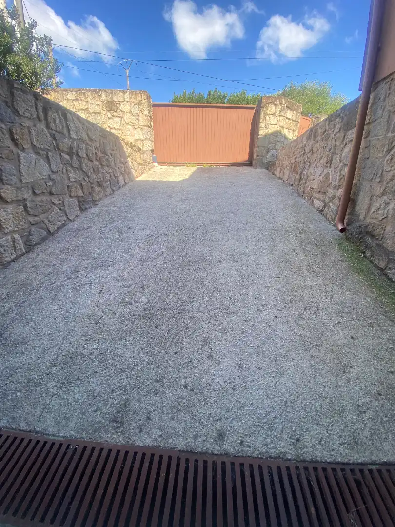 Aparcament de Casa o xalet en venda en Fisterra amb Jardí privat, Moblat i Forn