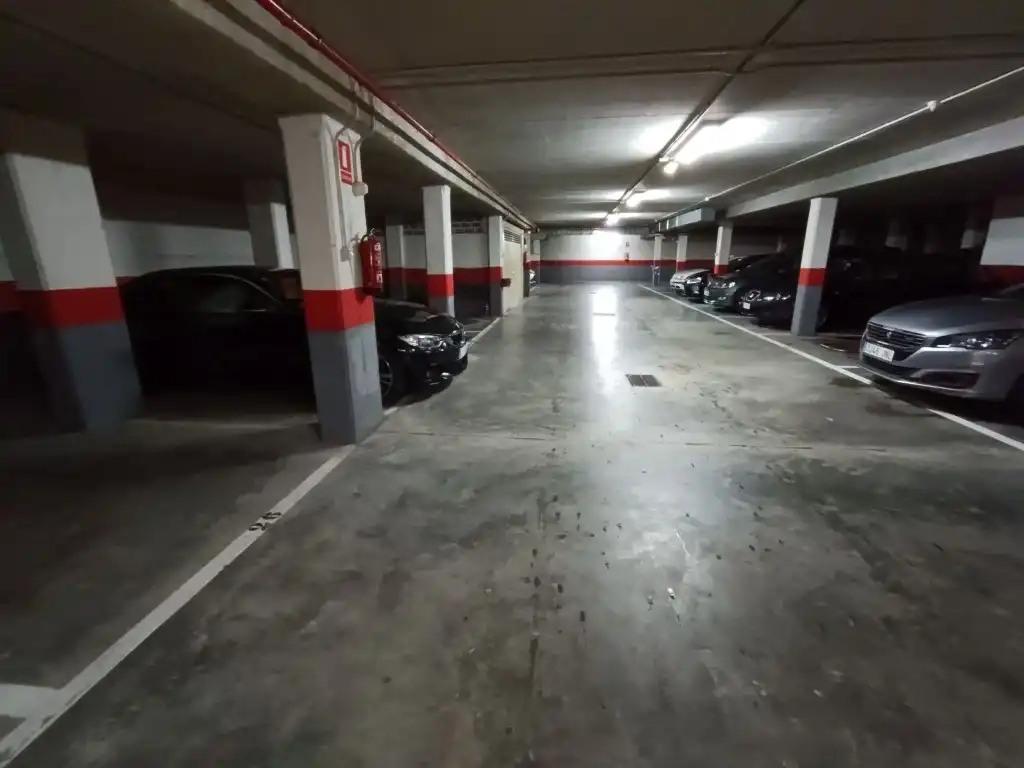 Parkplatz zum Verkauf in Calle Abedul El, imagen 4