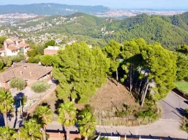 Terreno residenziale in vendita a Mimosas 2
