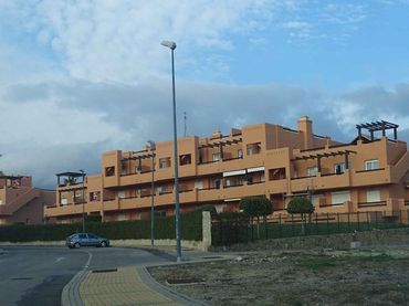 Wohnung mit Balkon zum Verkauf in Calle Casares del Sol 3
