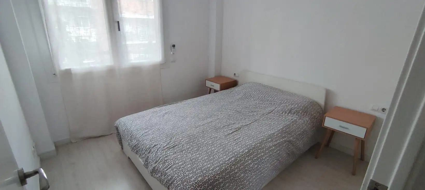 Schlafzimmer von Wohnungen zur Miete in Barcelona mit Klimaanlage, Heizung und Parkett