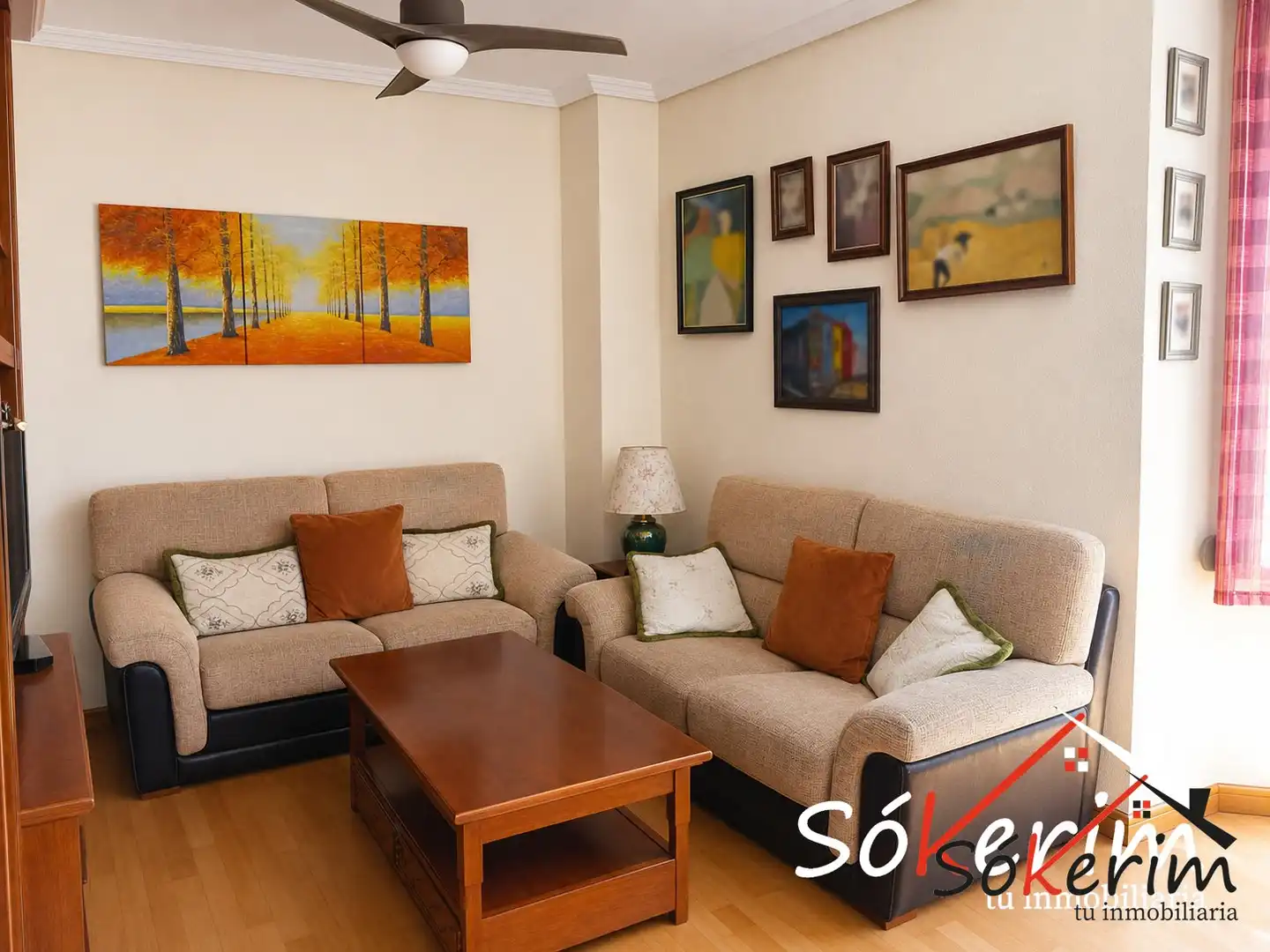 Sala de estar de Piso en venta en Alcalá de Henares con Aire acondicionado, Calefacción y Trastero