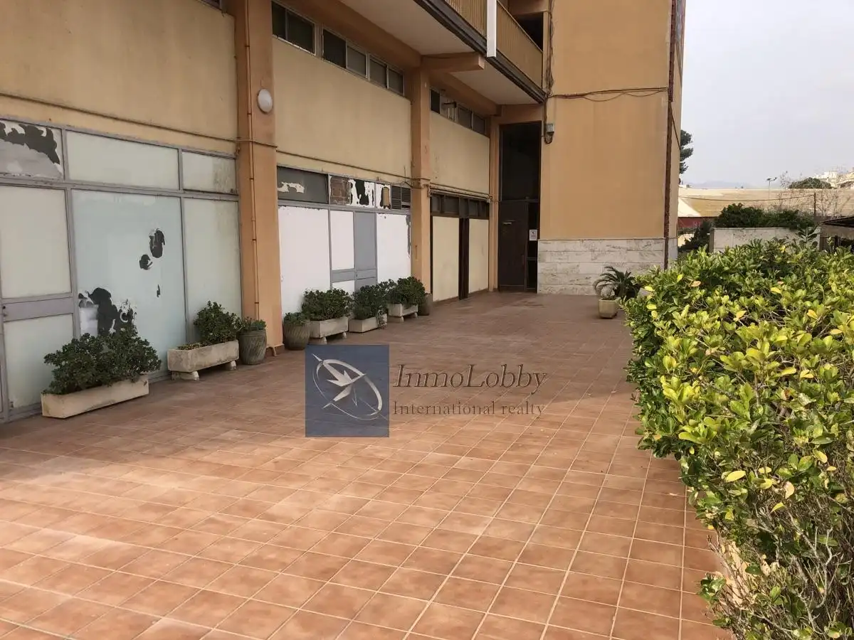Local en venta en Cristofol Colom, Centre