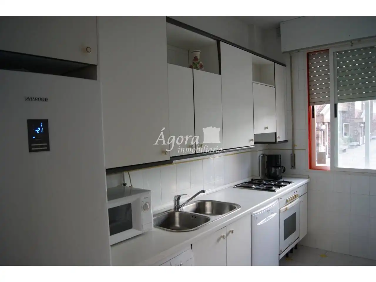 Cocina de Dúplex en venta en Valladolid con Calefacción, Parquet y Terraza