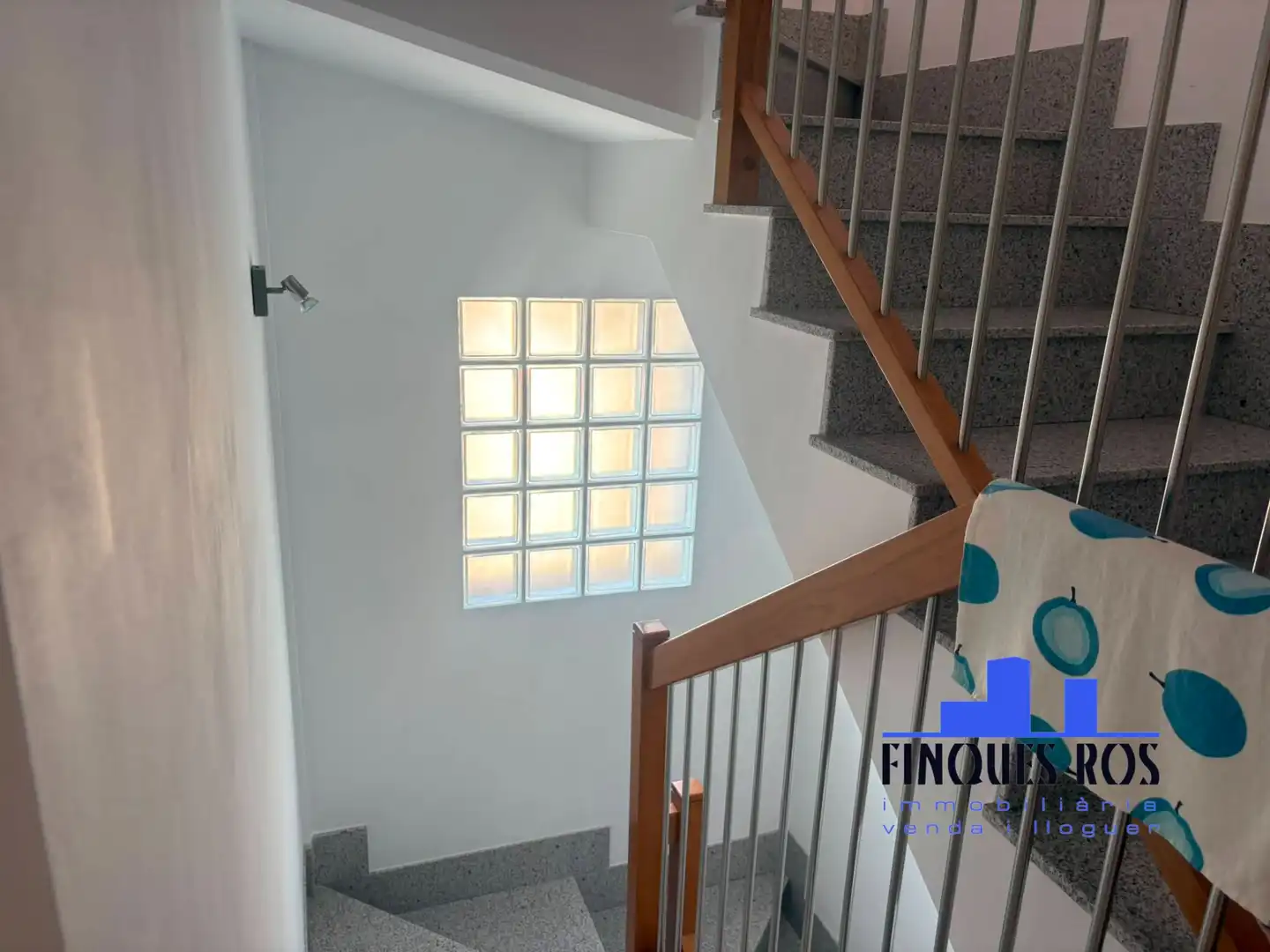 Einfamilien-Reihenhaus zum Verkauf in Vinaròs mit Klimaanlage, Terrasse und Schwimmbad