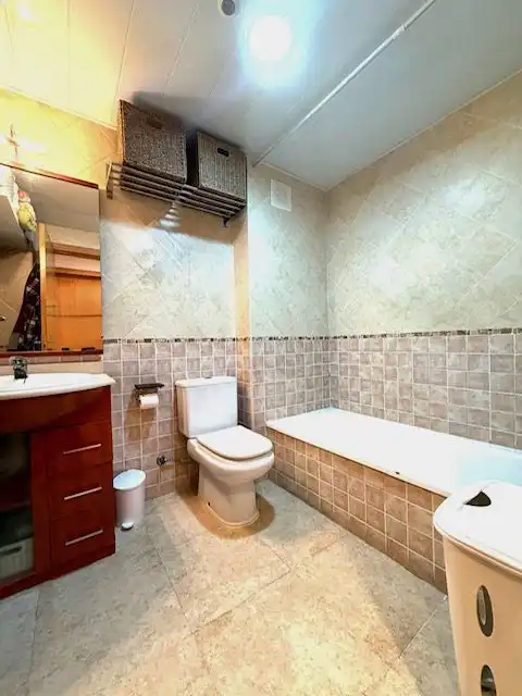 Baño de Piso en venta en El Pla del Penedès con Calefacción, Parquet y Terraza