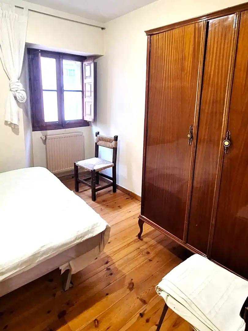 Bedroom of Houses for sale in Aguilar de Campoo  with Balcony