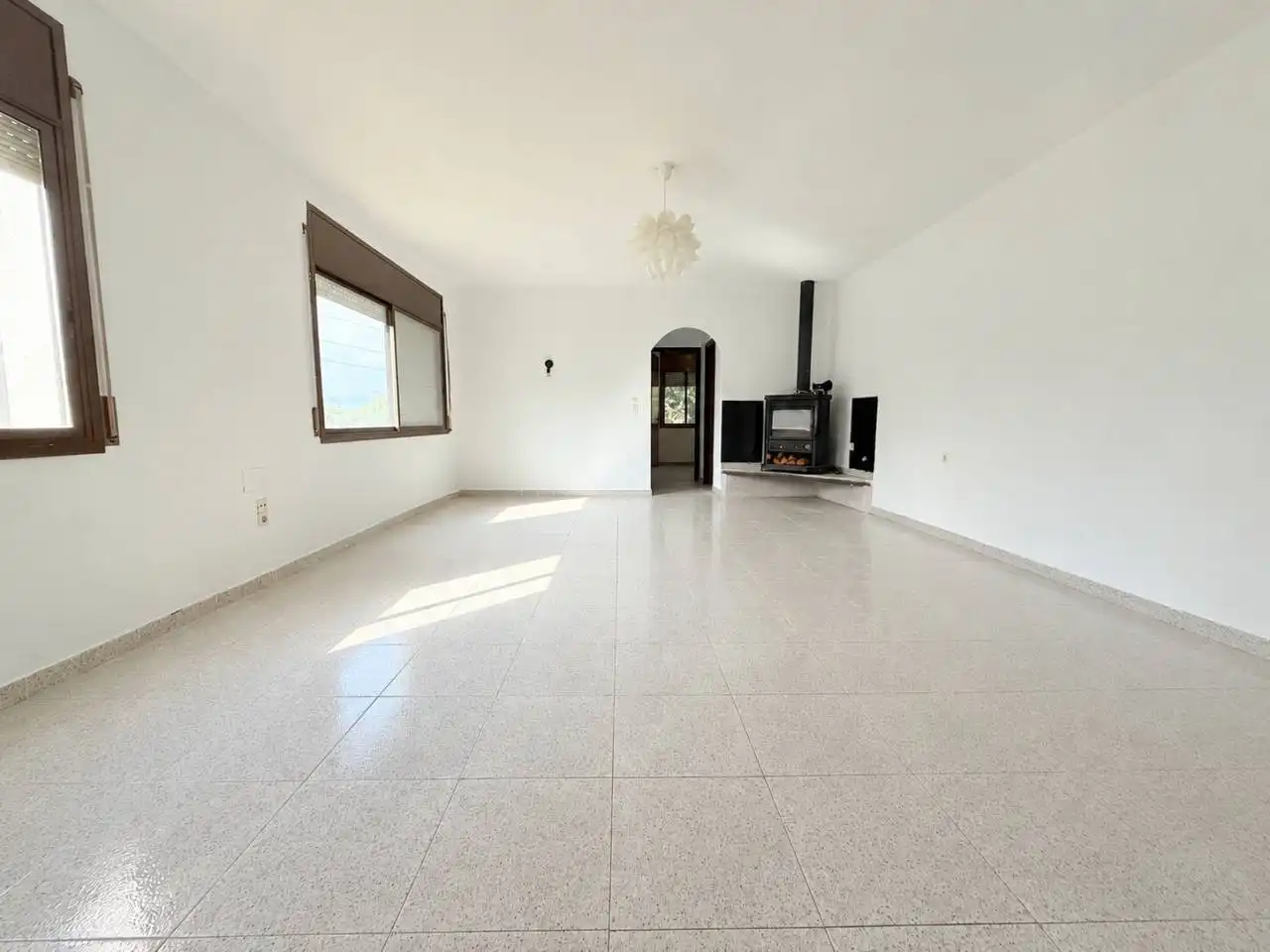 Sala d'estar de Casa o xalet en venda en Riells i Viabrea amb Jardí privat i Terrassa