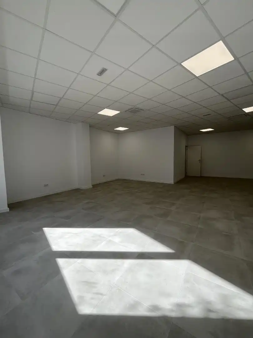 Local comercial en alquiler en Cassà de la Selva, imagen 4