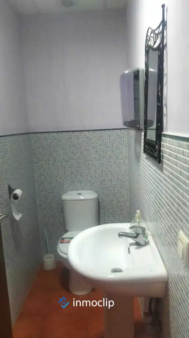 Bathroom of Buildings for sale in Puente del Congosto