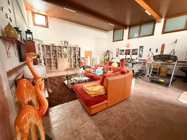 Casa adosada en Venta en Burrero
