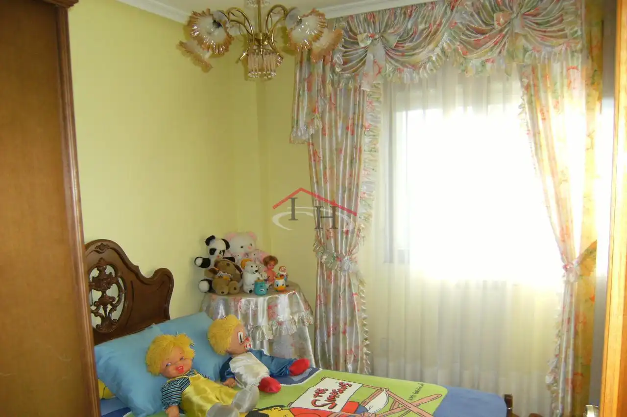 Schlafzimmer von Wohnung zum Verkauf in Mansilla de las Mulas mit Heizung, Terrasse und Möbliert