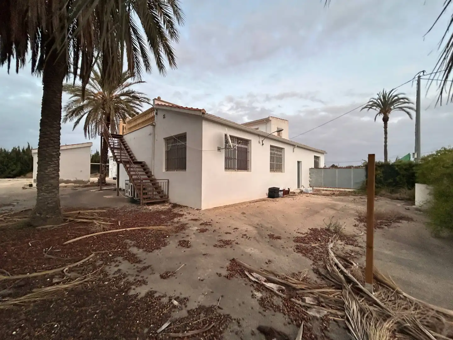 Vista exterior de Casa adosada en venta en Elche / Elx con Terraza