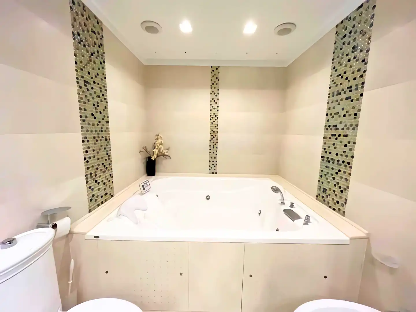 Badezimmer von Wohnung zum Verkauf in Valencia mit Klimaanlage, Heizung und Abstellraum