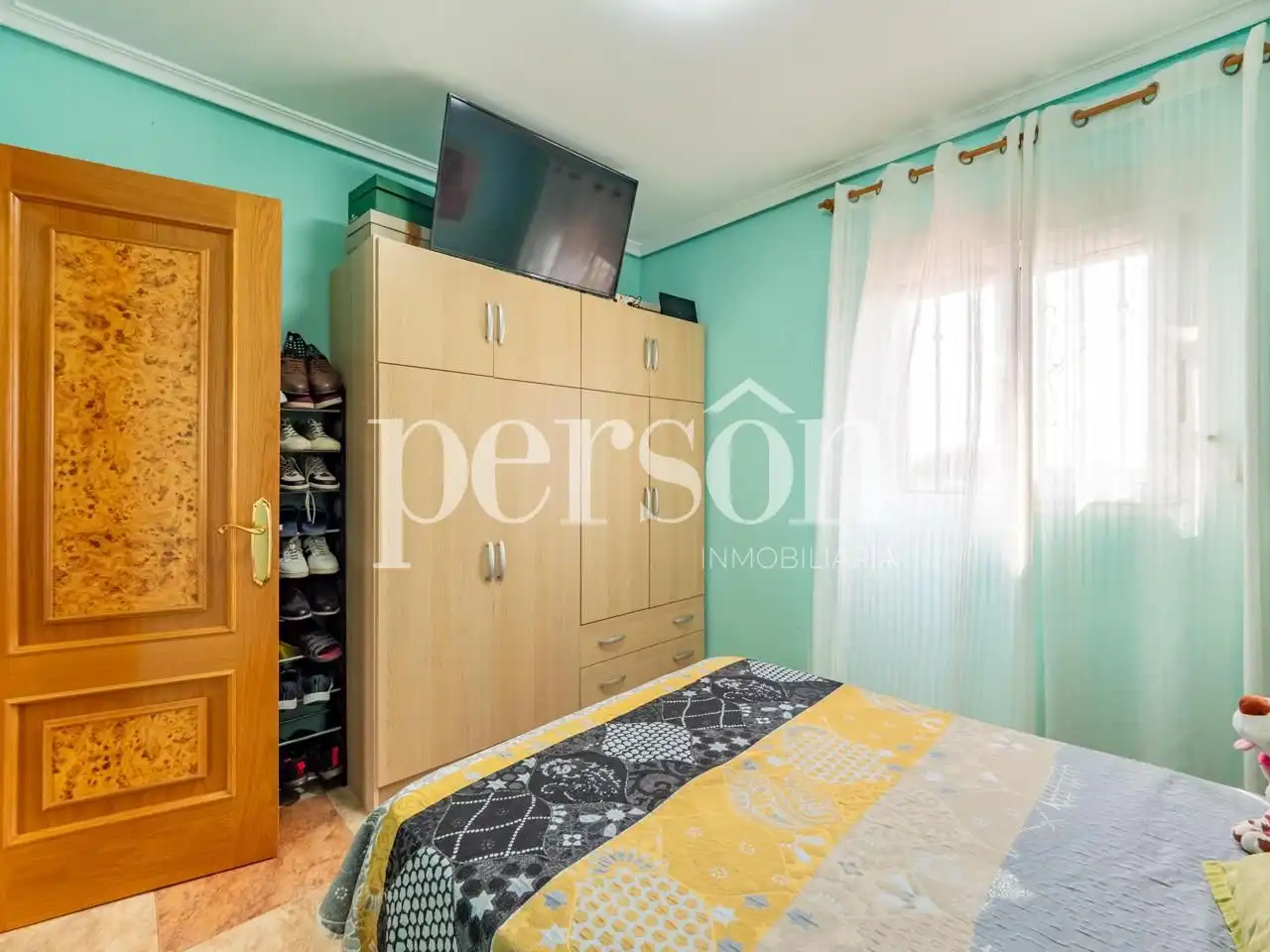 Dormitori de Casa o xalet en venda en Manises amb Aire condicionat, Jardí privat i Terrassa
